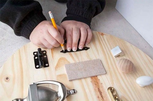 Как сделать бизиборд своими руками для мальчика, девочки. С какого возраста, мастер класс доски и домика