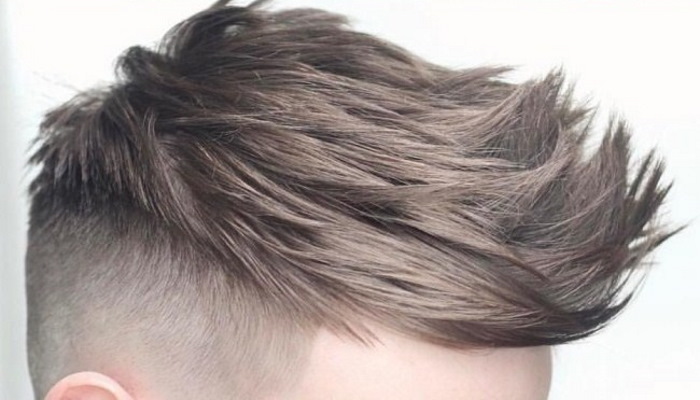 Самое главное, что вам надо усвоить: андеркат – это стрижка, для которой характерны более длинные волосы наверху и сильно укороченные на затылке и висках.