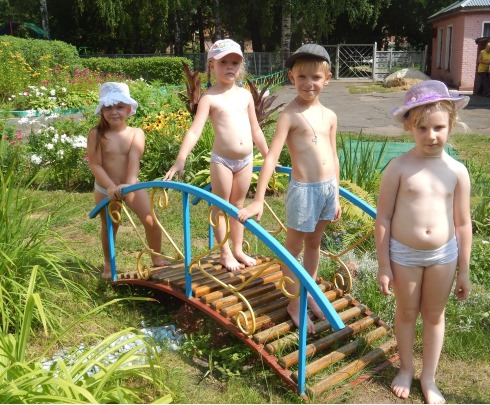 Гимнастика в подготовительной группе: корригирующая, бодрящая после сна, оздоровительная, музыкальная, в стихах, комплекс по месяцам, по ФГОС