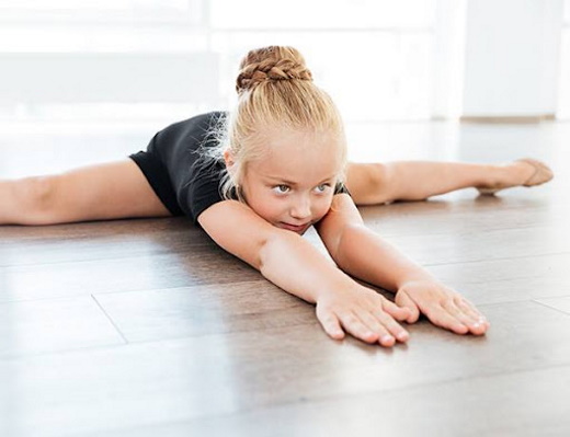 Как делать колесо для начинающих детей. Гимнастика дома