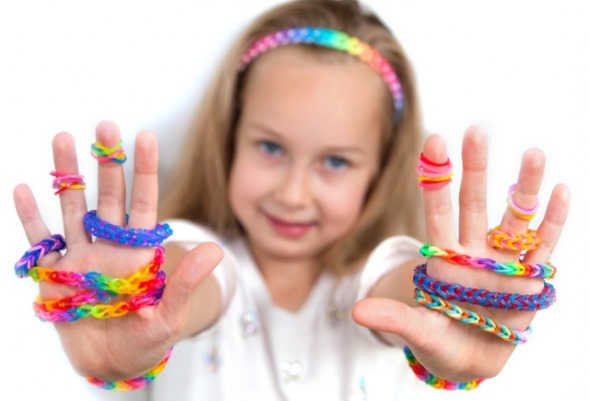 Как отучить ребенка грызть ногти. Причины вредной привычки, как избавиться. Советы психолога