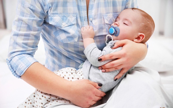 Как отучить ребенка от ночного кормления смесью, грудным молоком. Народные средства, советы