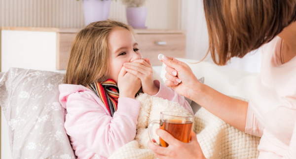 Как заставить ребенка 2-3 года выпить лекарство