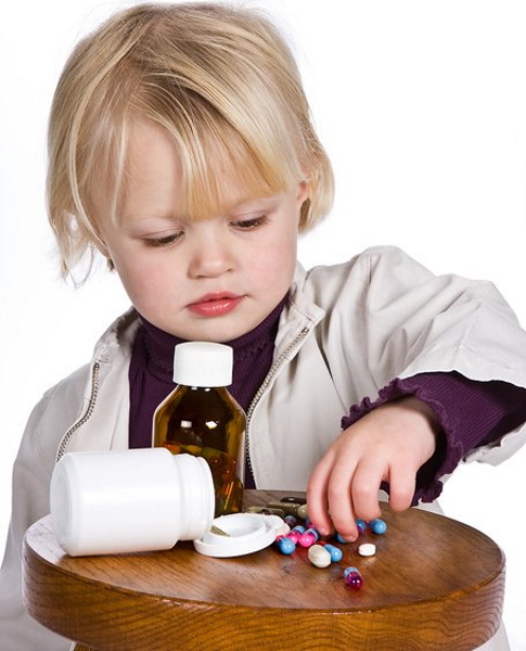 Как заставить ребенка 2-3 года выпить лекарство