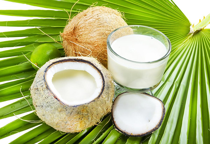 Кокосовое молоко при грудном вскармливании новорожденного. Можно ли?