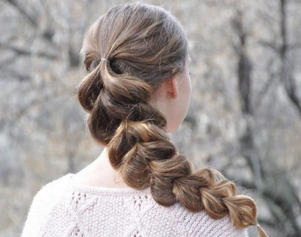 Косичка из хвостиков с резинками пошагово с фото