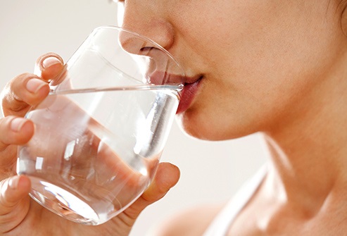 Меню кормящей мамы в первый месяц после родов. Таблица питания в первые дни, рецепты блюд