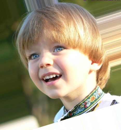 Модные стрижки для мальчиков 2023. Фото и названия причесок с выбритой полоской, полубокс, теннис, шапочка, андеркат, ирокез, шегги