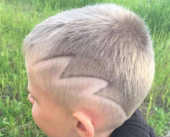 Молния на голове у мальчиков. Фото, как состричь машинкой