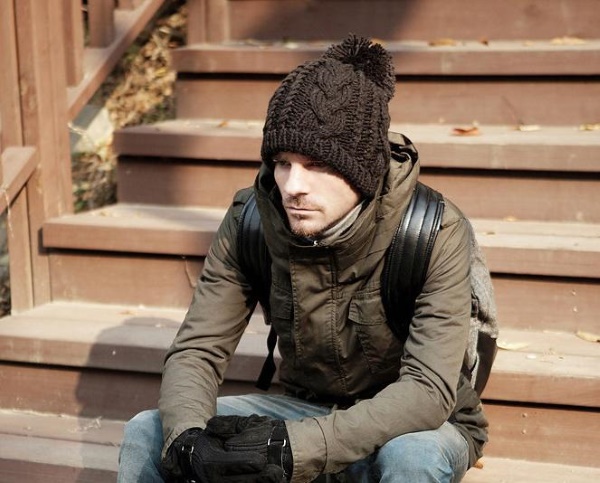 Молодежные шапки для парней 2023. Фото