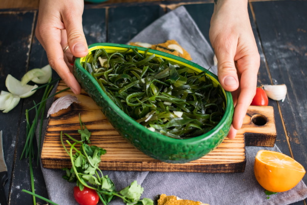 Морская капуста при ГВ: можно ли в 1-2-3-4 месяца