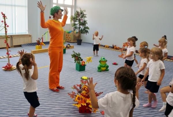 Музыкальные физминутки для детей с движениями, дошкольникам 3-4-6-7 лет, 1 класса