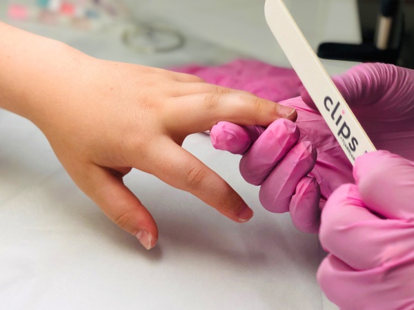 Накладные ногти для детей 8-10-12 лет. Фото, названия