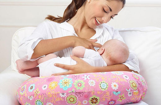 Новорожденный ребенок в роддоме. Фото. Список, что нужно на первое время