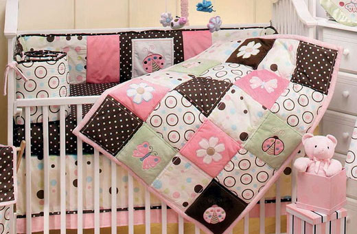 Новорожденный ребенок в роддоме. Фото. Список, что нужно на первое время