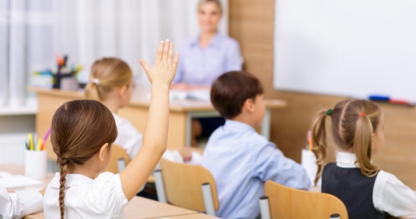 Организационный момент на уроке в начальной школе, занятии в детском саду. Интересные примеры в стихах