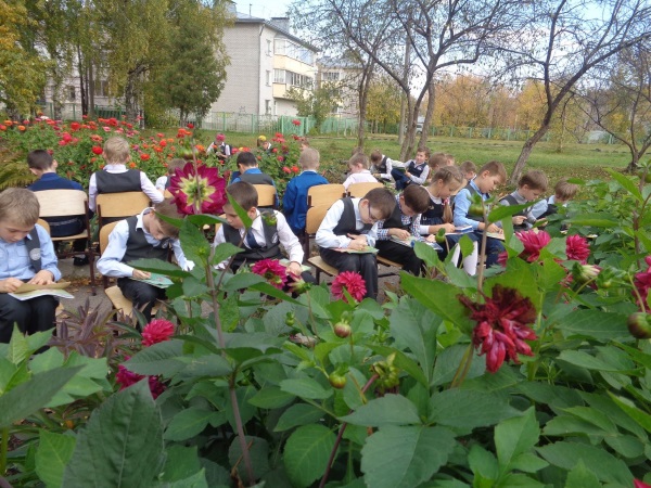 Организационный момент на уроке в начальной школе, занятии в детском саду. Интересные примеры в стихах
