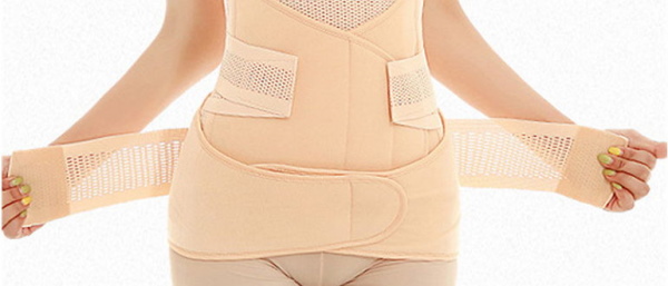 Послеродовой бандаж. Как одевать, носить правильно, фото