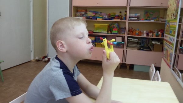 Постановка звука "С" ребенку поэтапно. Занятия, конспект для логопеда, родителей, видео уроки, последовательность упражнения с картинками. Артикуляционная гимнастика