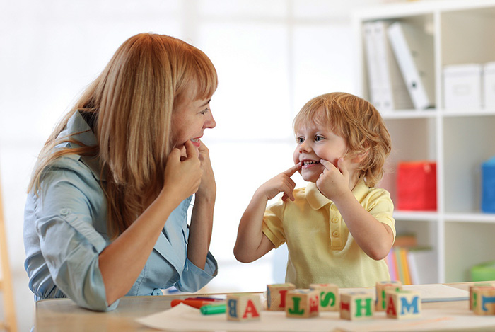 Принципы воспитания и обучения детей дошкольного возраста по ФГОС, с заиканием, нарушением слуха, ограниченными возможностями