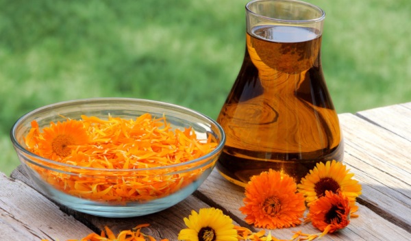 Шелушение кожи у новорожденного на теле, лице, голове. Фото, что делать, лечение