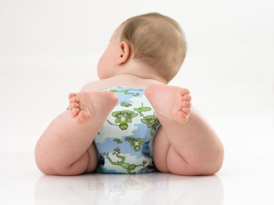 Слизь в кале у новорожденного на грудном, искусственном, смешанном вскармливании. Причины, лечение