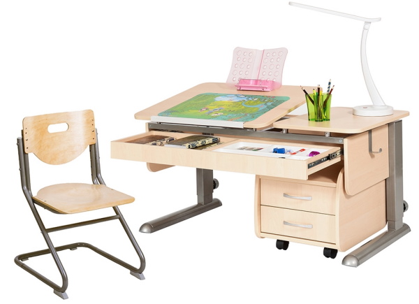 Как выбрать стол для первоклассника, ребенка 6-7 лет для дома