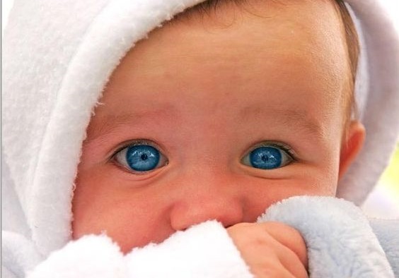 Цвет глаз у новорожденных. Когда меняется, формируется окончательно, возраст, какой бывает