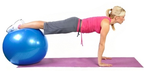 Упражнения с гимнастическим мячом для спины, похудения, при грыже позвоночника. Как выбрать диаметр, по размеру, росту