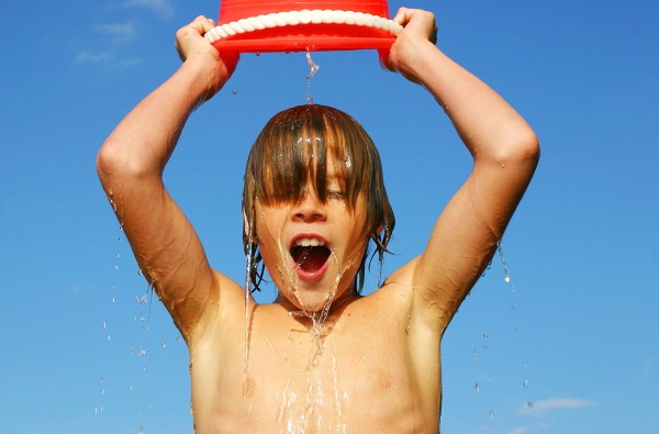 Увеличенные гланды у ребенка, но горло не болит. Фото, лечение, без операции